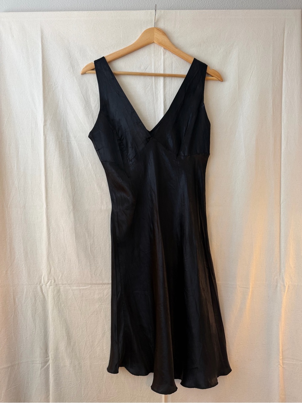 Black V-Neck Slip Dress - Unbranded 17” Pit to Pit